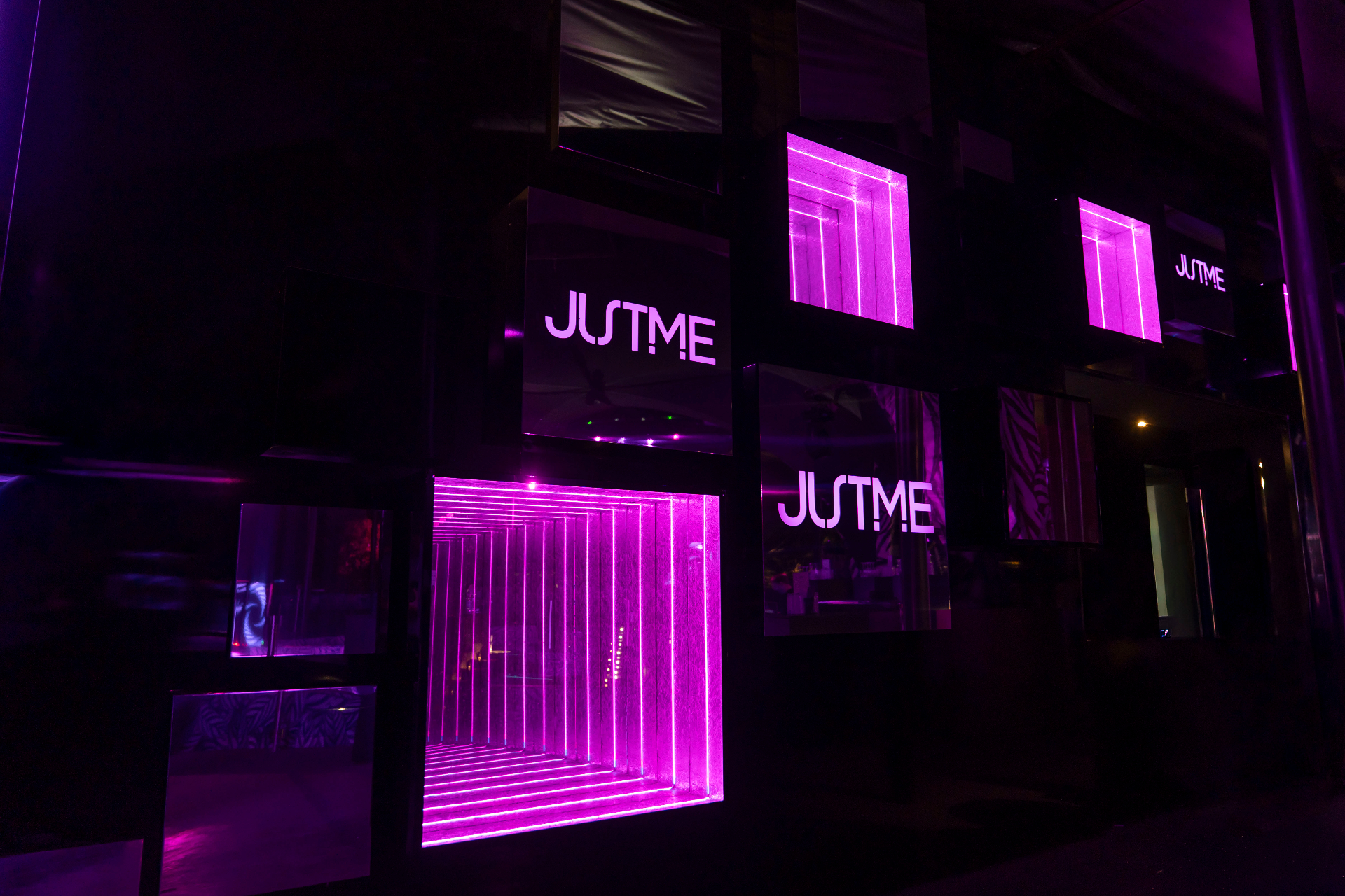 JustMe — Lago di Garda